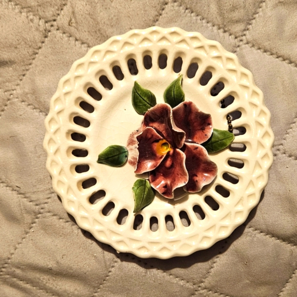 Lefton Floral Ceramic Decorative Plate Handpainted